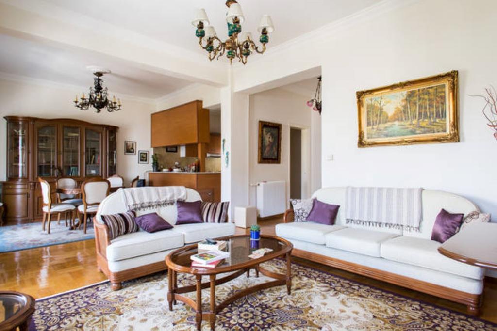 Large 3 Bedroom Apt With Terrace Атина Екстериор снимка